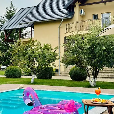 Pensión Orchard Braşov