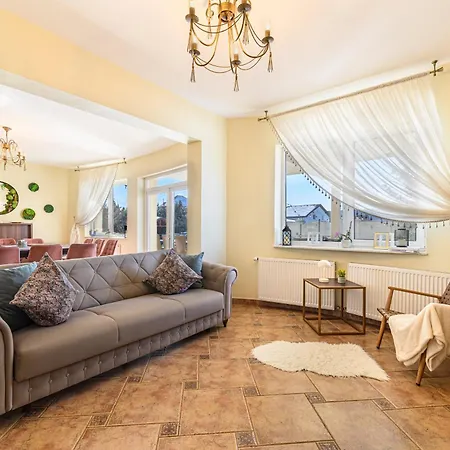 Orchard Guest house 3*