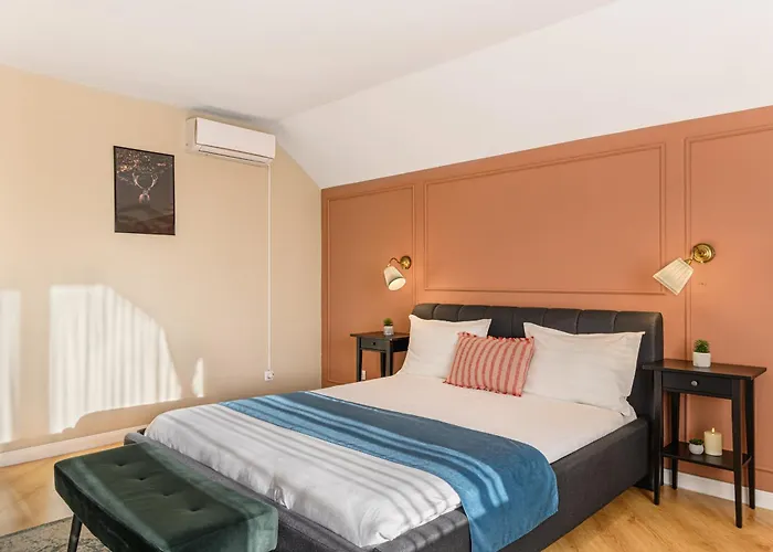 Orchard Guest house 3*